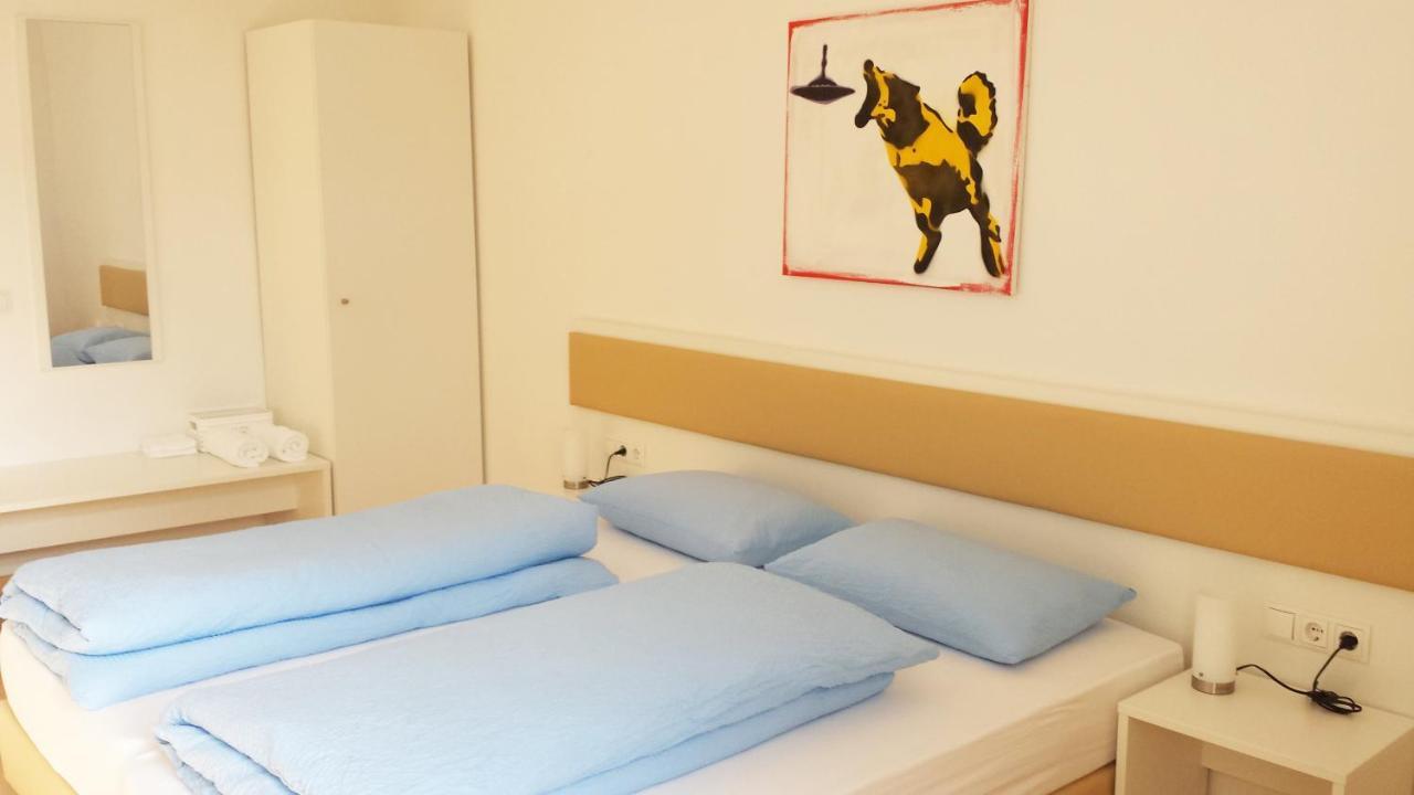 Large Double or Twin Room
